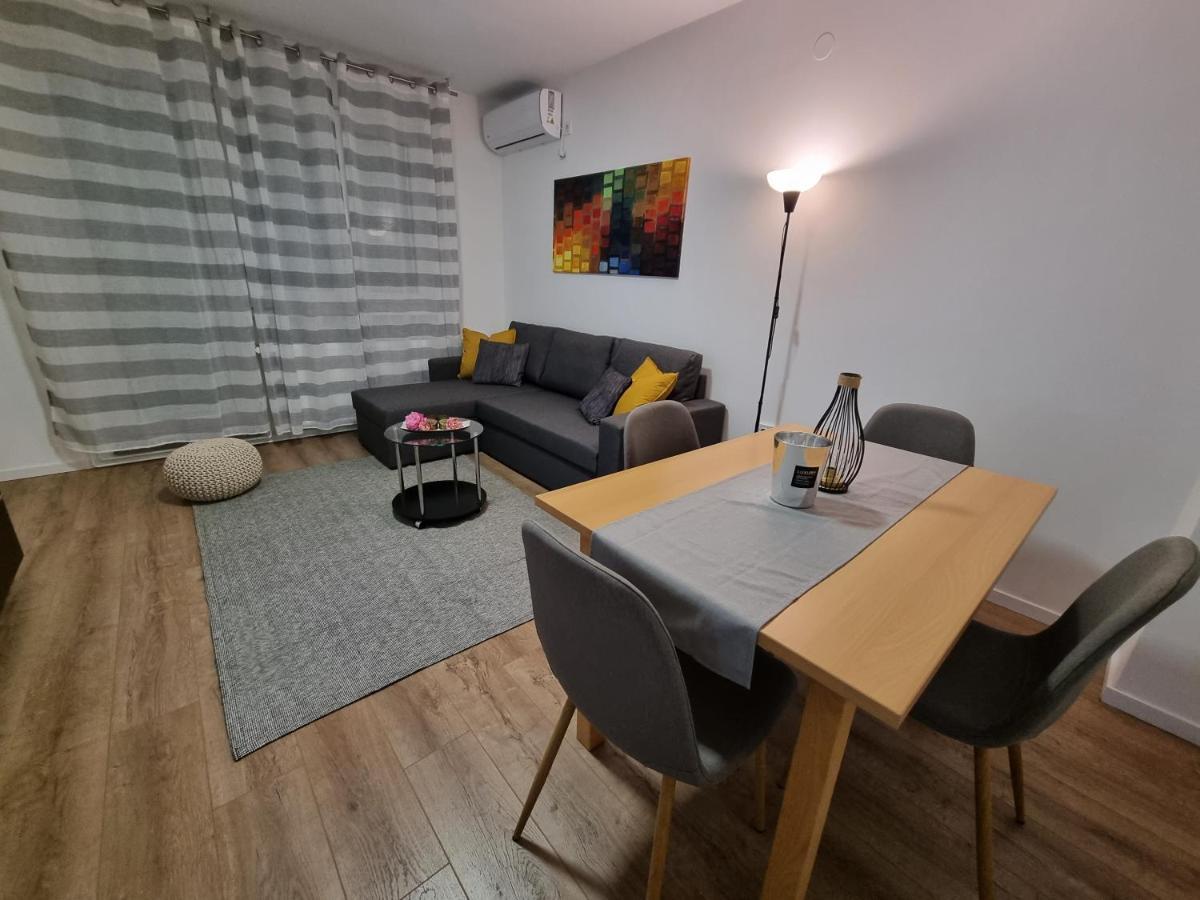 Apartman Simic Lejlighed Osijek Eksteriør billede